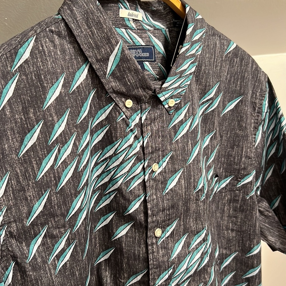 New Reyn Spooner aloha shirt - Fish Swarm Storm. New, unworn with tag. Size L